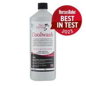 Coolwash is a peppermint and Aloe Vera wash for after exercise. It nourishes the skin and coat without drying it out